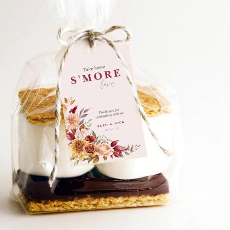 S'more love Fall Wedding Favor Gift Tags Smores Bridal Shower Theme, Fall Themed Wedding Favors, November Wedding Favors, Fall In Love Bridal Shower Ideas, Fall Engagement Party Ideas, Fall In Love Wedding Theme, Fall Wedding Favors For Guests, Fall In Love Engagement Party, Fall Wedding Shower Ideas