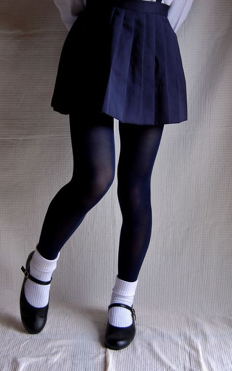 School skirt with tights and socks | sutiblr | Flickr Skirt With Tights, How To Wear Ankle Boots, School Skirt, Sock Outfits, Look Retro, Fashion Tights, Socks And Tights, Fashion Socks, The Vamps