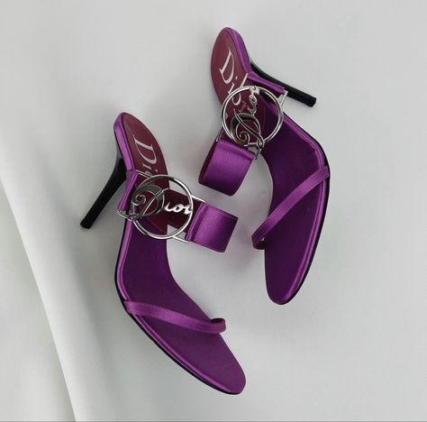 Purple Heels Aesthetic, Lilac Heels Aesthetic, Luxury Purple Heels With Wrapped Heel, Luxury Chic Purple Heels, Luxury Fitted Purple Heels, Heels Dior, Fashions Designs, Shoes Game, Slippers Heels