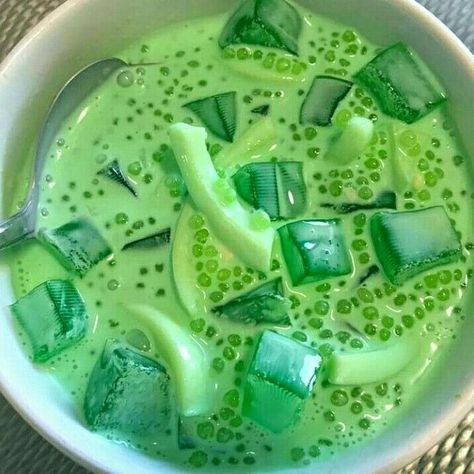 Pandan Jelly Dessert, Buko Salad Filipino Desserts, Boba Desserts, Buko Pandan Salad, Buko Pandan Recipe, Diwali Desserts, Sago Dessert, Jelly Store, Sago Recipes