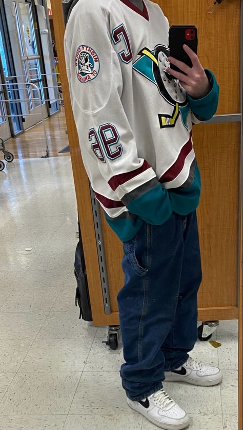 Mighty Ducks Jersey, Baseball Jersey Outfit, Hockey Outfits, Football Jersey Outfit, Jersey Fashion, Hockey Clothes, Mighty Ducks, Mens Casual Outfits Summer, Dope Outfits For Guys