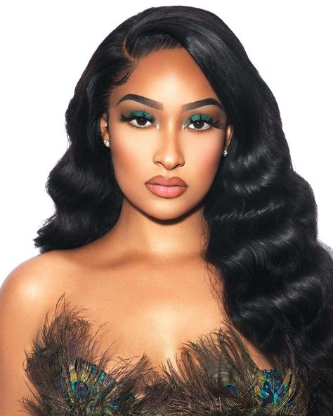 KENNEDY CYMONE on Instagram: “Face shot real quick” Peacock Photoshoot, Peacock Makeup, Party Makeup Looks, Curls For The Girls, Latest Hair Trends, Glam Photoshoot, Rich Girl Lifestyle, Cute Makeup Looks, Photoshoot Themes