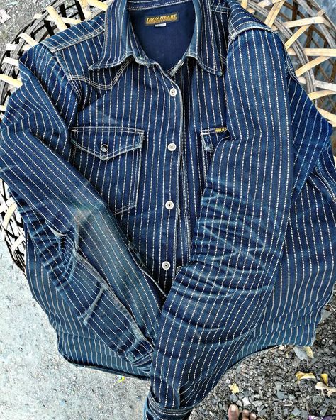 Buying Guide to Heritage Work Shirts (Chambray, Wabash, Hickory) Distressed Shirts, Heritage Clothing, F Men, Workwear Vintage, Denim Workwear, Iron Heart, Jean Shirt, Denim Shirt Men, Mens Jackets Casual