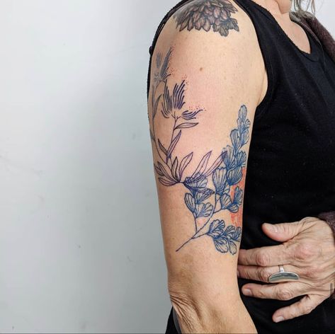 Blue Flower Tattoos, Blue Ink Tattoos, Petite Tattoos, Line Tattoo, Dope Tattoos, Tattoo Pattern, Line Tattoos, Forearm Tattoos, Piercing Tattoo