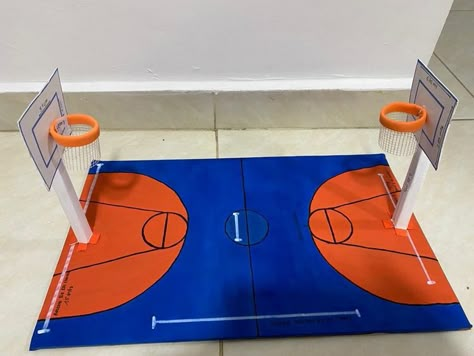 Basketball Projects For School, Basketball Doodle, Basketball Project, School Board Decoration, Cardboard Model, Diy Kids Games, Bola Basket, Cute Summer Wallpapers, Alphabet Tracing Worksheets