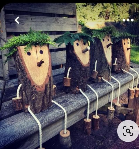 Wood Log Crafts, Wood Yard Art, Jardim Diy, Wood Art Projects, Garden Art Crafts, Diy Home Decor On A Budget, Diy Home Decor Easy, Wood Creations, Garden Art Diy