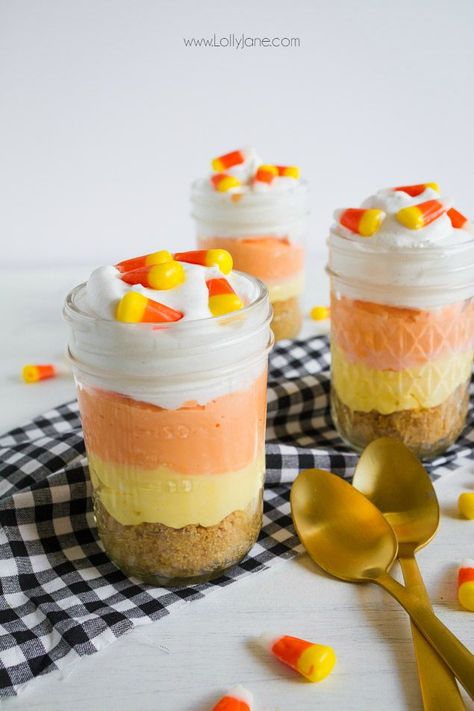 Corn Cheesecake, Strawberry Cheesecake No Bake, Fall Cheesecake, Fun Halloween Desserts, Easy Strawberry Cheesecake, Cupcake Diaries, Cheesecake In A Jar, Cheesecake Cups, Fall Desserts Easy