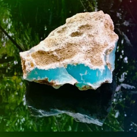 Gem Chrysocolla, natural, durable, stable, unique, colored by traces of native copper and exceptionally translucent material. #gemsilica #chrysocolla #chalcedony #халцедон #ジェムシリカ #クリソコラ #хризоколла #台灣藍寶 #台湾蓝宝 #taiwansapphire #abhikgemsilica #arvindkatira Translucent Material, Gem Silica, Rock Hounding, Rocky, Natural Stones, Copper, Gems, Green, Quick Saves