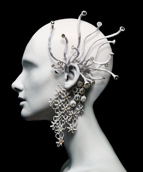 3D printing 3d Printed Fashion, 3d Printing Fashion, 3d Jewelry, 3d Cnc, 3d Printed Jewelry, 3d Printing Ideas, Wearable Devices, Digital Fabrication, Body Adornment