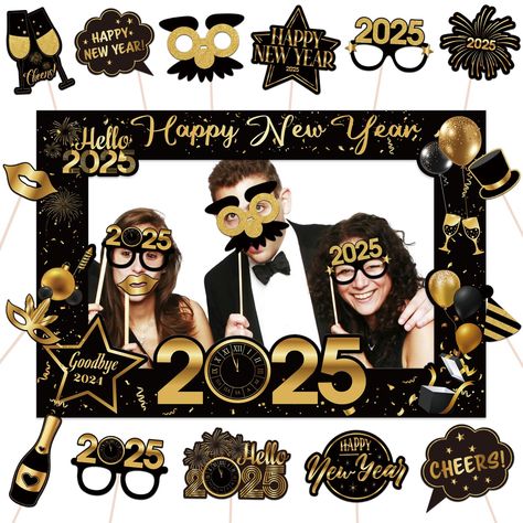 15 New Year's Eve photo booth props & a large frame (19.7x27.5").  Premium cardstock, easy assembly.  Perfect for memorable party photos! New Years Photo Booth, New Years Eve Photo Booth, New Year Photo Booth, New Years Photo, Happy New Year Photo, Happy New Years, New Year Photos, Photo Booth Frame, Booth Props