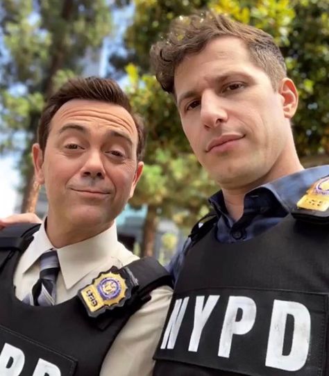 Brooklyn 99 Cast, Charles Boyle, Brooklyn Nine Nine Funny, Jake And Amy, Film Scenes, Jake Peralta, Andy Samberg, Memes Lol, I Love Cinema