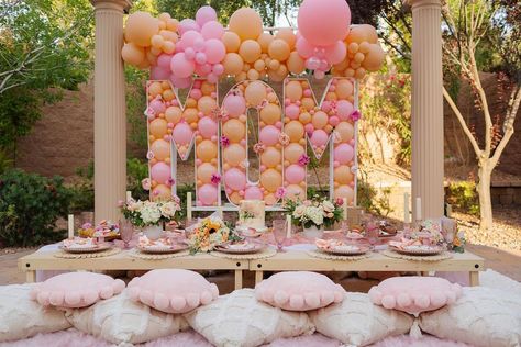 Mother’s Day Picnic, Mothers Day Picnic, Picnic Inspo, Picnic Decorations, Picnic Set, Happy Mother, Event Ideas, Event Planner, Sweet 16