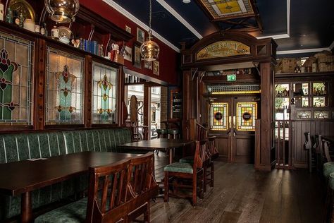 Pub Interior Design in Vienna | Trinity Irish Bar Vienna Irish Pub Interior Basement Bars, Irish Pub Interior, Irish Pub Design, Work Restaurant, Pub Interior Design, Liverpool Life, Dublin Pubs, Bar Stuff, Irish Bar