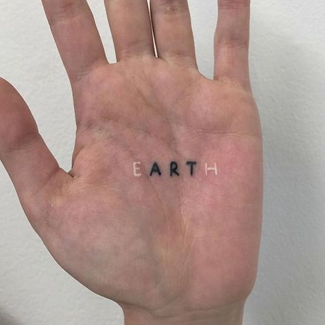 Palm Tattoo, Tatuagem Masculina Pequena, Tato Minimal, Palm Tattoos, Tattoo Trend, Inspiration Tattoos, Disney Tattoo, Tiny Tattoo, Dainty Tattoos