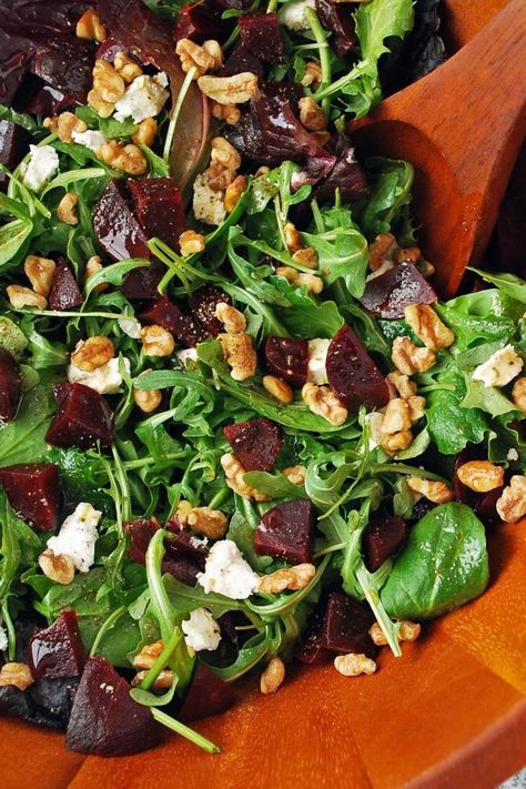 Easy Beet Salad, Beet Salad With Feta, Beet Salad Recipe, Protein Packed Smoothies, Roasted Beetroot, Homemade Balsamic Vinaigrette, Beet Salad Recipes, Roasted Beet Salad, Balsamic Vinaigrette Dressing