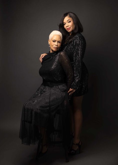 Mother Daughter Photoshoot Black Women, Generational Photoshoot, Mother And Daughter Photoshoot, Mother Daughter Photography Poses, Mother Daughter Poses, Daughter Photoshoot, Mother Daughter Photoshoot, Luxury Portrait, Mother Daughter Photography