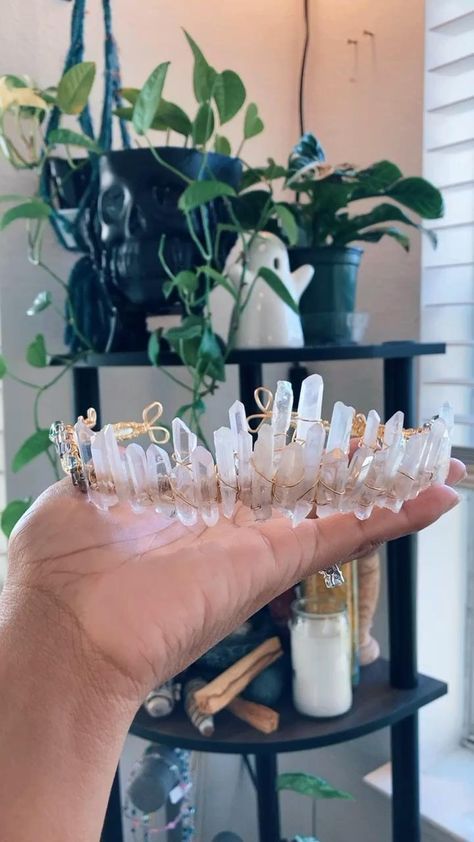 Hand made custom crystal crown for a libra queen celebrating soon. Diy Wire Crown, Diy Crystal Crown, Ash Princess, Diy Birthday Crown, Libra Queen, Crown Tutorial, Quartz Crown, Wire Crown, Goddess Crown