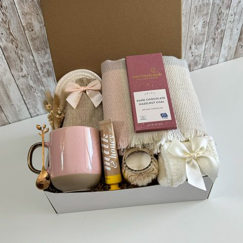 Gift Box for Her, Gift for Women, Gift for Mom, Sending a Hug, Thinking of You, Thank you Gift, Birthday Gift Box, Hygge Gift Care Package Pioneer Meeting, Sending A Hug, Care Package Ideas, Happy Holiday Gifts, Gift Baskets For Him, Gift Box For Her, Valentine's Day Gift Baskets, Hygge Gifts, Holiday Gift Baskets