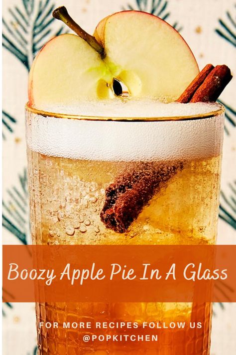 Diy Cocktail Recipes, Apple Pie Drink, Apple Pie Cocktail, Honey Cocktail, Diy Cocktails, Fruit Wine, Pie Day, Honey Syrup, Syrup Recipe