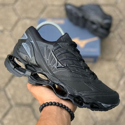 Compra 100% segura link na Bio 🛍 | Enviamos para todo Brasil 🇧🇷 Whatsapp (85)997835735📲 BAIXA 34 ao 39 ☝🏼☝🏼☝🏼 👆🏼👆🏼👆🏼👆🏼👆🏼👆🏼👆🏼👆🏼 Mizuno Prophecy 8 ✅ Caixa da marca ✅ 34 ao 39 Baixa ✅ 38 ao 43 Alta ✅ Grade 12 pares R$ 49,00 Cx R$ 47,00 Saq Pronta Entrega! Mizuno Prophecy 8, Grade 12, Hoka Running Shoes, Running Shoes, The 100, Running