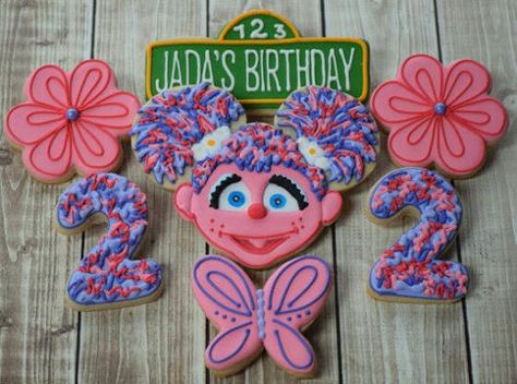 Abby Cadabby Birthday, Abby Cadabby Party, Blue Binder, Sesame Street Birthday Cakes, Girly Birthday Party, Elmo Birthday Party, Abby Cadabby, Football Birthday Party, Sesame Street Birthday Party