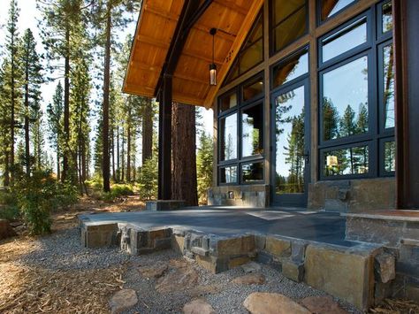 Back porch-low Front Porch Pictures, Contemporary Backyard, Mountain Home Exterior, Hgtv Dream Homes, Modern Rustic Homes, Hgtv Dream Home, Modern Mountain Home, Cottage Exterior, Backyard Living