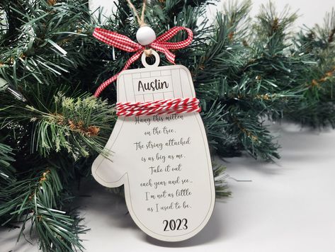 Child Height Ornament Keepsake Ornament Personalized Child - Etsy Height Ornament, Clear Christmas Ornaments, Silly Gifts, Auction Ideas, Christmas Tradition, Family Christmas Ornaments, Snowman Ornament, Kids Ornaments, Snowman Ornaments