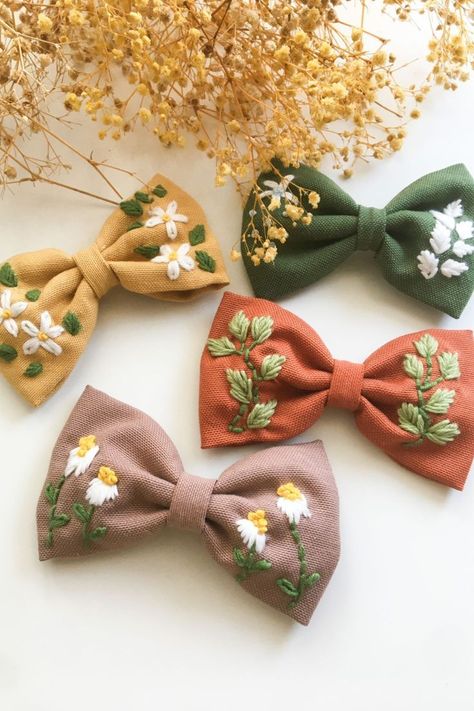 Christmas Hair Bows - Get It Today! For more details, click to visit Amazon.com. Linen Hair Bows, Embroidered Hair Bows, Diy Hair Accessories Ribbon, Linen Embroidery, Fabric Hair Bows, Diy Broderie, Christmas Hair Bows, Embroidered Linen, Sewing Embroidery Designs