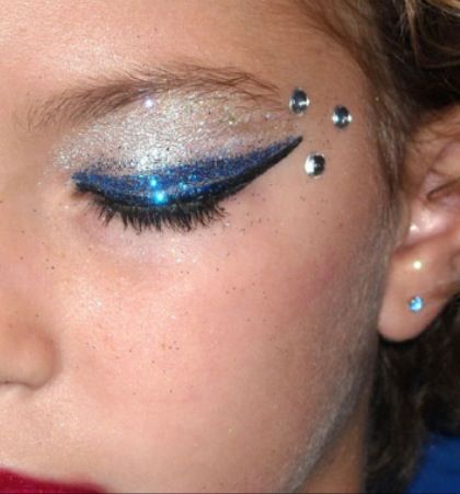 Cheer makeup!! Cheer Dance Makeup, Cheerleader Game Day Makeup, Cheer Makeup Looks, Cheerleader Makeup Ideas, Dallas Cowboys Makeup, Tiffany Howell, Cheer Makeup Competitive, Cheerleader Makeup, Comp Makeup