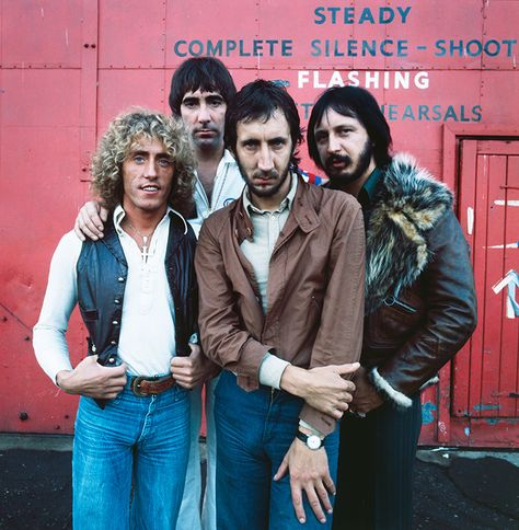 English rock group The Who at Shepperton Studios, England, 1978. Left to right: Roger Daltrey, Keith Moon (1947-1978), Pete Townsend and John Entwistle (1944 – 2002). The Who Band, Terry O Neill, John Entwistle, Roger Daltrey, Pete Townshend, Greatest Rock Bands, British Invasion, Great Albums, Rock N Roll Music