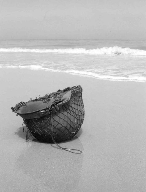 France - Normandy - Omaha Beach my grandfather landed here on D-day..and survived D Day 1944, D Day Normandy, Erwin Rommel, Greatest Generation, Band Of Brothers, Normandy France, Us Soldiers, American Heroes, Second World