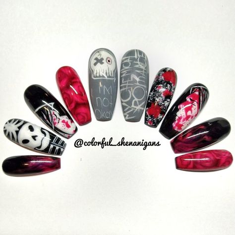 My Chemical Romance nail art My Chemical Romance Nail Art, Mcr Inspired Nails, Dark Romance Nails, My Chemical Romance Nails, Mcr Nails, Cool Nails, Halloween Acrylic Nails, Punk Nails, Goth Nails