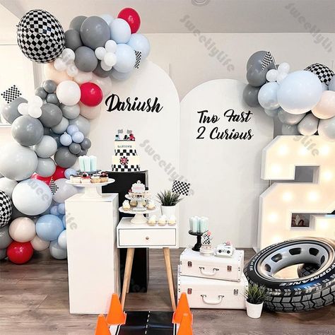 Car Balloon Garland, Balloon Garland Birthday, Two Fast Two Furious, Car Balloon, Blush Balloons, 2nd Birthday Party For Boys, Garland Birthday, Cars Theme Birthday Party, Diy Balloon