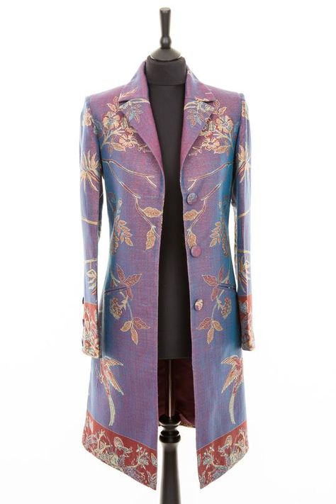 Model Outer, Long Blouse Designs, Imperial Blue, Bespoke Clothing, Batik Fashion, Elegant Dresses Classy, Revere Collar, Royal Outfits, The Theatre