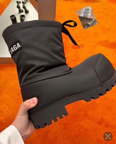 BALACIAGA SHOES price: 157k size/ 41-45 Disclaimer :kherahshoes is not affiliated with the brand All copyrights are duly reserved by the brand Luxury Sneakers, Alaska, Balenciaga, Lifestyle, Boots, Sneakers, Pins, On Instagram, Instagram