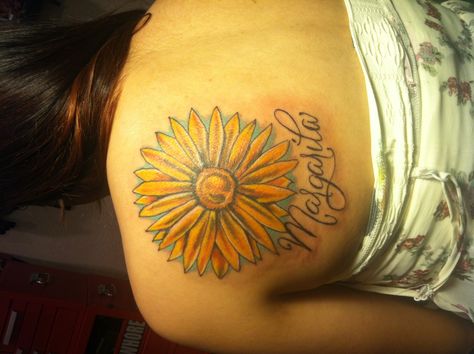 To remember my great grandma whom I'm named after. A daisy flower is a Margarita. A Daisy Flower, Great Grandma, Dreamcatcher Tattoo, Daisy Flower, Tattoo Ideas, Daisy, Tattoos