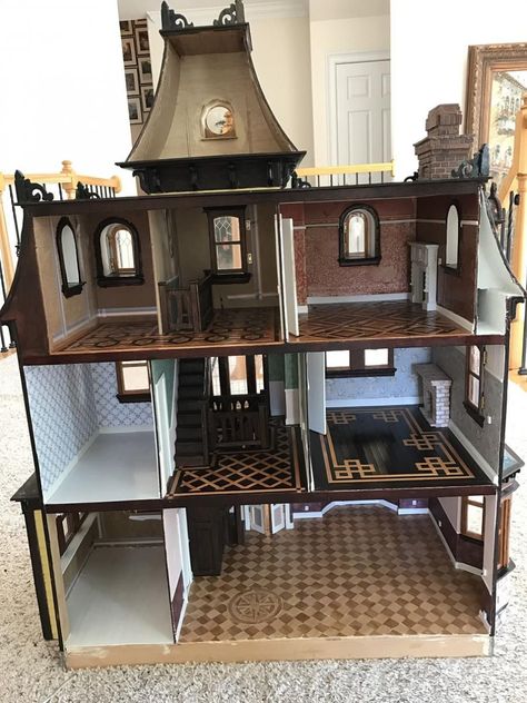 Victorian Dollhouse Interior, Second Floor Hallway, Dollhouse Interior, Removable Door, Doll House Flooring, Dollhouse Interiors, Dolls House Figures, Doll Diorama, Work In Process