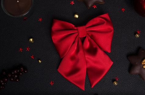 details, bow tie, tie, accesories, flatlay, products, photography, pics, photos, men's accesories, men's fasion, men's style, black, elegant, elegance, inspitarion, girl's stuff, bow ties for girl, red bow tie Bowtie Aesthetic, Red Bowtie, Cosplay Photoshoot, Mens Fasion, Tie Tie, Products Photography, Photography Pics, Red Bow Tie, Photoshoot Concept