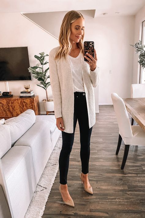 Nude Pumps Outfit, Spring Outfit Women, Pumps Outfit, Look Zara, Look Legging, Intimo Calvin Klein, Beige Outfit, Business Casual Outfits For Women, Fashion Jackson