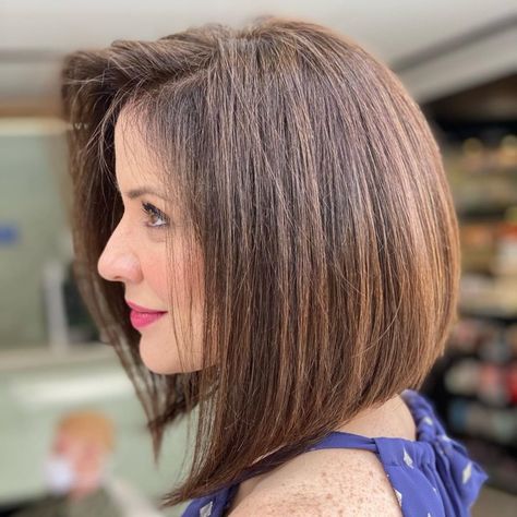 28 Long Stacked Bob Haircuts for a Super Sleek Style Long Stacked Bob, Long Stacked Haircuts, Stacked Hairstyles, Stacked Bob Haircuts, Graduated Bob Haircuts, Angled Bob Haircuts, Stacked Haircuts, Angled Bob Hairstyles, Stacked Bob Hairstyles