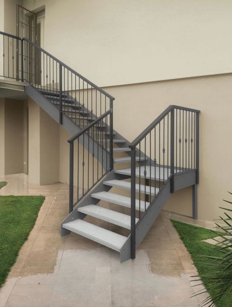 Steel Stairs Design, Spiral Stairs Design, Restaurant Exterior Design, Outside Stairs, Staircase Outdoor, Metal Handrails, External Staircase, Home Designs Exterior, Loft House Design