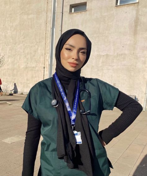 Hijabi Doctor Aesthetic, Hijabi Nurse Aesthetic, Hijabi Nurse, Hijabi Doctor Outfit, Hijabi Doctor, Hijab Doctor, Hijab Outfit Summer, Female Surgeon, Nurse Pics