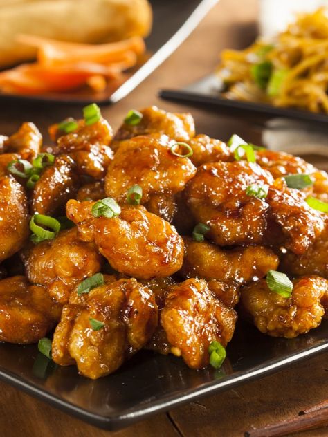 Copycat Orange Chicken, Panda Express Copycat, Panda Express Orange Chicken, Chow Mein Noodles, Orange Chicken Recipe, Orange Glaze, Panda Express, Orange Sauce, Healthy Lifestyle Food