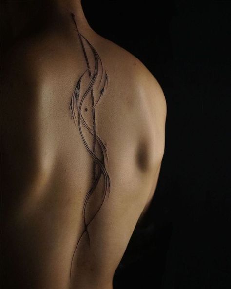 Vertical Tattoos For Women Back, Vertical Back Tattoo, Vertical Tattoo Ideas, Swirly Tattoo, Back Tattoos For Men, Vertical Tattoo, Back Tattoos Spine, Tattoo On The Back, Spine Tats