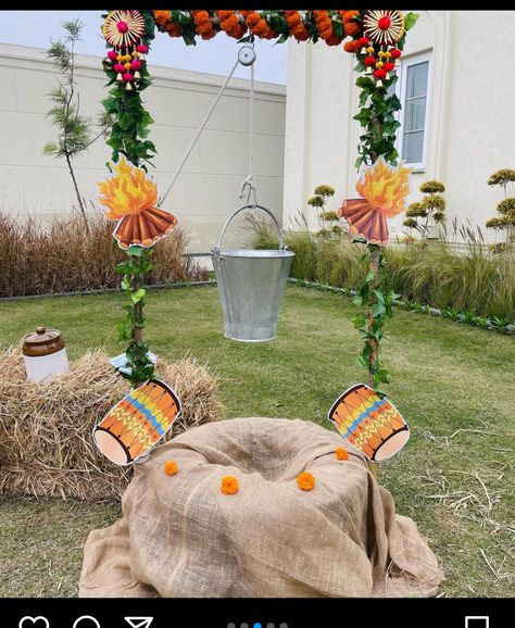 Culture Day Decoration Ideas, Kite Festival Decoration Ideas, Makarsankranti Decoration Ideas, Culture Day At School Ideas, Lohri Party Decor, Lohri Decoration Ideas, Lohri Invite, Lohri Decor, Diy Kite Decorations