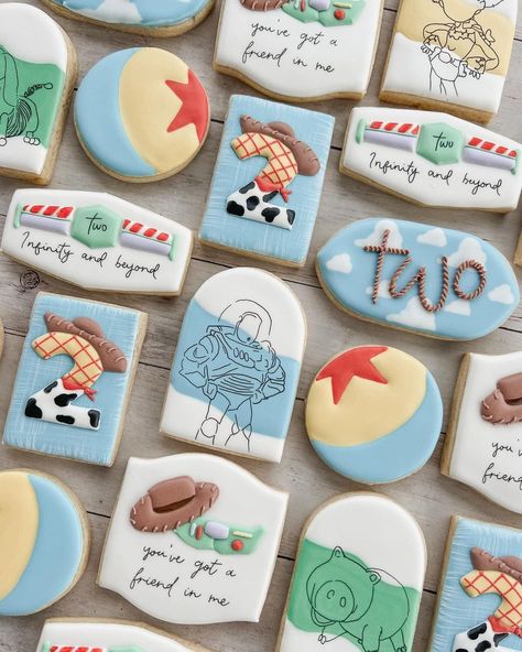 Knoxville area Custom Cookies (@gussiedupcookieco) • Instagram photos and videos Woody Birthday, Toy Story Cookies, Vintage Oven, Toy Story Party Decorations, Disney Cookies, Second Birthday Ideas, Disney Theme Party, Toy Story Cakes, Cute Birthday Ideas