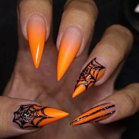 Halloween Nail Art Easy, Nail Desi, Halloween Nails Diy, Popular Nail Art, Nail Art Images, Nail Vinyls, Halloween Makeup Ideas, Halloween Acrylic Nails, Cute Halloween Nails