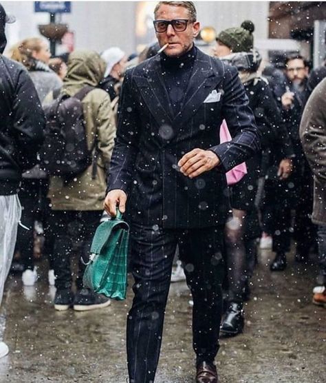 Roby on Instagram: “Always in Style, no matter where, no matter what,. #lapoelkann” Mens Semi Formal Attire, David Beckham Style Outfits, Lapo Elkann, David Beckham Style, Italian Fashion Street, Semi Formal Attire, European Elegance, Classy Suits, Best Dressed Man