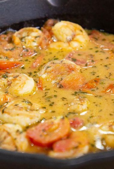 Drunken Shrimp - Flip Flop Foodies Drunken Shrimp Recipe, Drunken Shrimp, Classic Cajun Recipes, Andouille Sausage Gumbo, Slow Cooker Jambalaya, Mardi Gras Food, Cajun Creole Recipes, Dirty Rice, Jambalaya Recipe