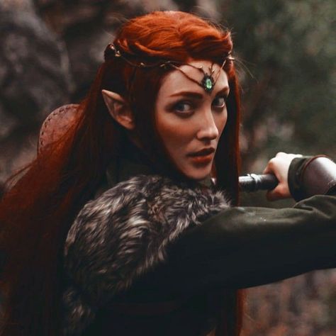 Elf Face Claim, Dragon Age Dalish Elf, Dragon Age Dalish, Elves Aesthetic, Dalish Elf, Mha Fantasy Au, Elf Aesthetic, Medieval Characters, Elf Female